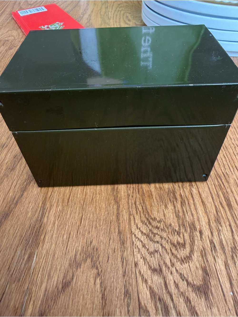 Vintage Smead MFG olive green metal index card or recipe organizer